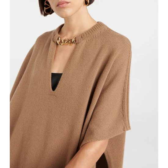 Valentino VLogo Chain Virgin Wool Poncho 5 Valentino VLogo Chain Virgin Wool Poncho - Image 3