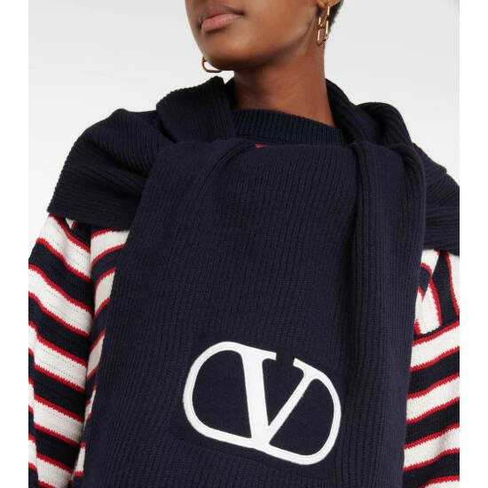 Valentino VLogo Virgin Wool Scarf 4 Valentino VLogo Virgin Wool Scarf - Image 2