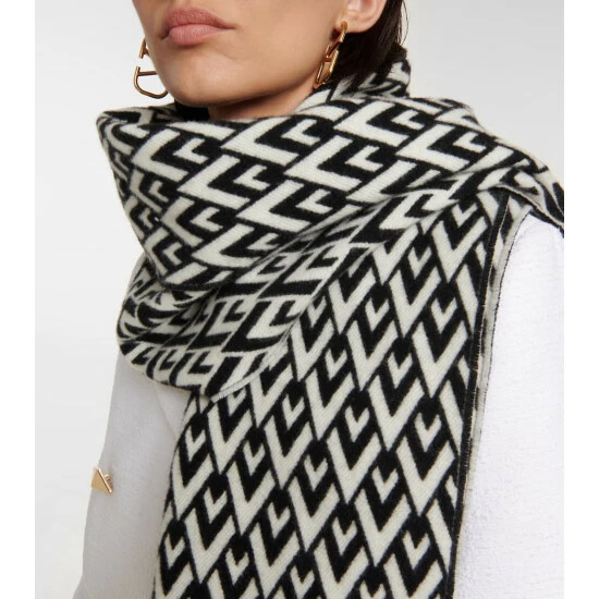 Valentino Jacquard Wool And Cashmere Scarf 4 Valentino Jacquard Wool And Cashmere Scarf - Image 2