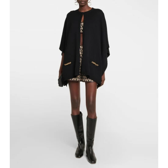 Valentino VLogo Chain Cashmere Cardigan 3 Valentino VLogo Chain Cashmere Cardigan