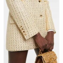 Valentino Metallic Bouclé Blazer 9 Valentino Metallic Bouclé Blazer -Deals Valentino Store unnamed file 269