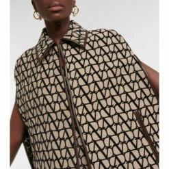 Valentino Toile Iconographe Leather-trimmed Cape -Deals Valentino Store unnamed file 415