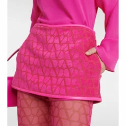 Valentino Toile Iconographe Velvet Miniskirt 7 Valentino Toile Iconographe Velvet Miniskirt -Deals Valentino Store unnamed file 432