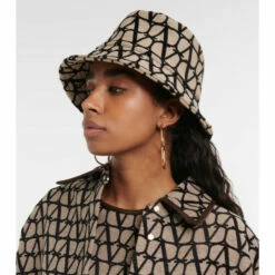 Valentino Toile Iconographe Bucket Hat